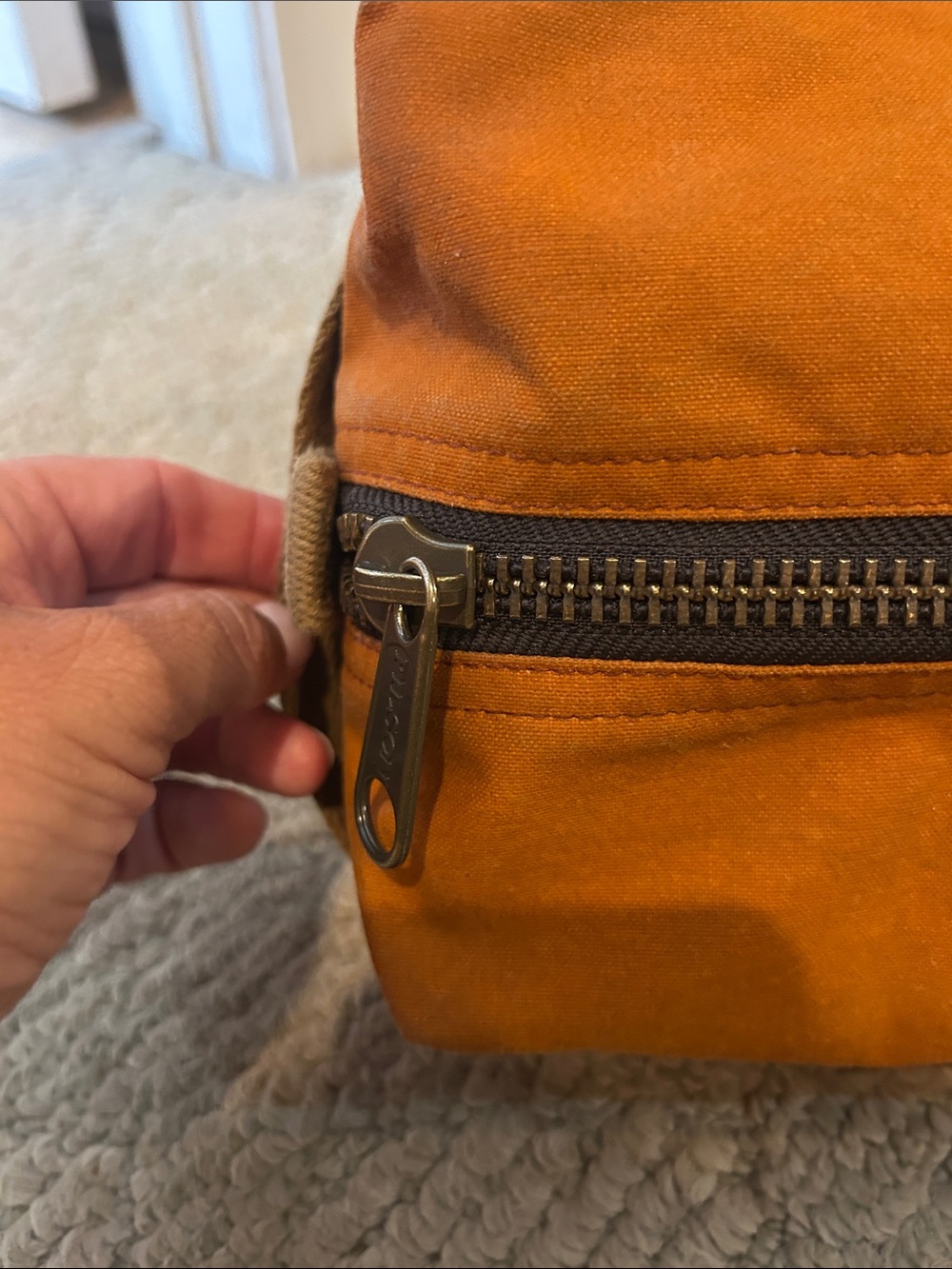 Filson Tin Cloth Travel Kit - Rust Orange - Picture 4 of 10